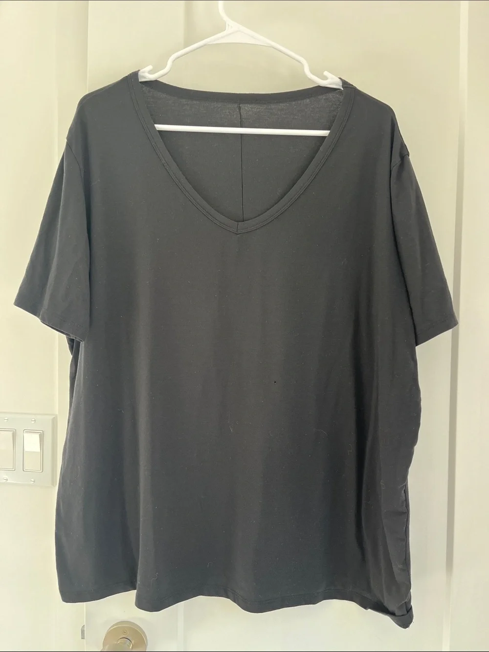 Alo Yoga Oversized Wide V Neck Black Tee Shirt L FLAWED